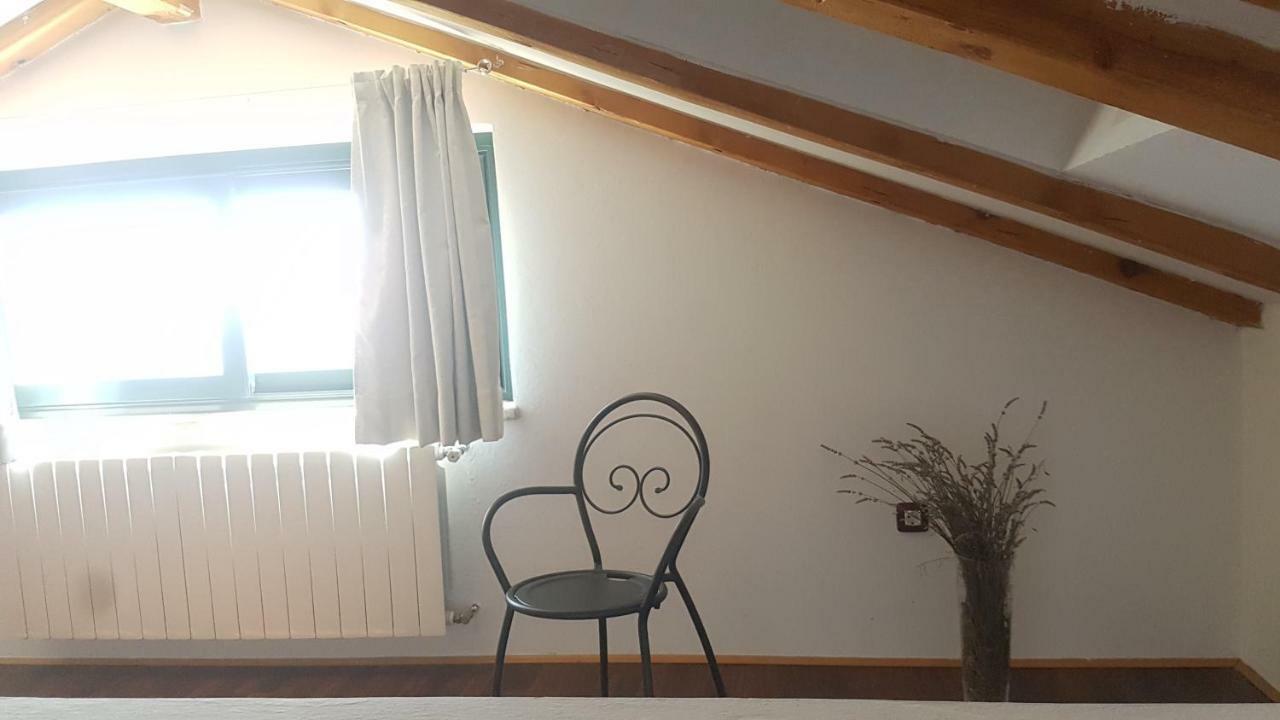 Appartement Adri, Parking In The Yard